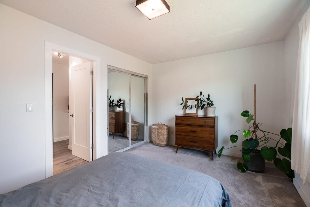 Mudroom Photo of 201 1429 William Street, Vancouver, BC