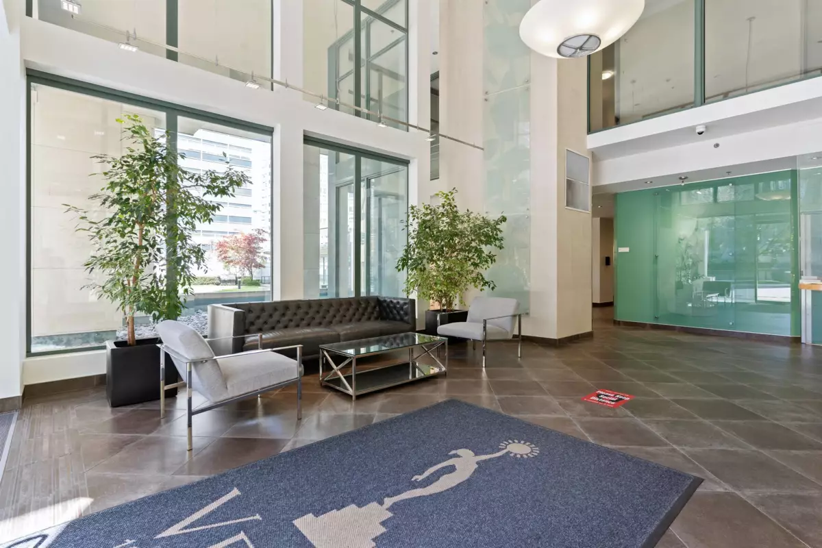 Family Room Photo of 1605 1239 W Georgia Street, Vancouver, BC