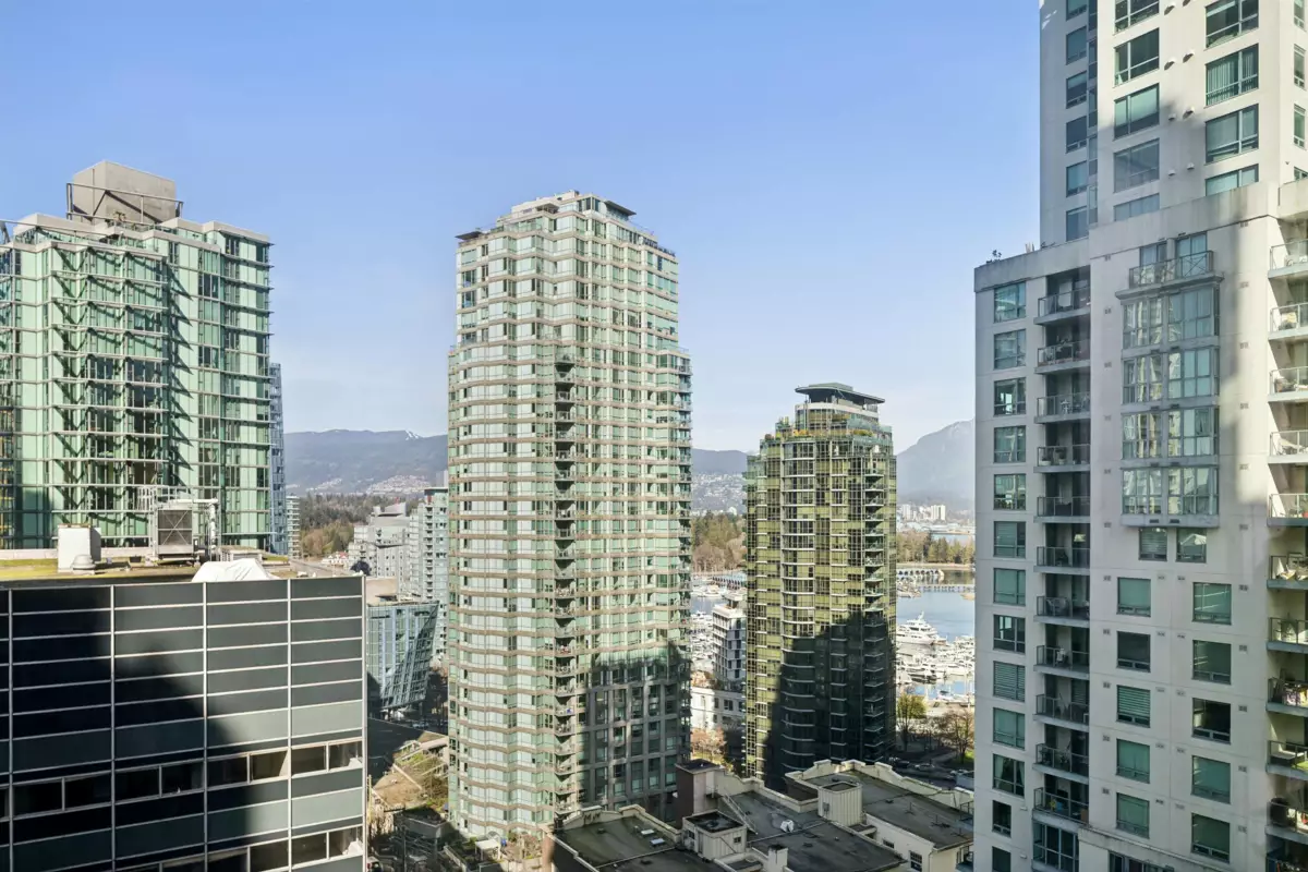 Hot Tub / Spa Photo of 1605 1239 W Georgia Street, Vancouver, BC