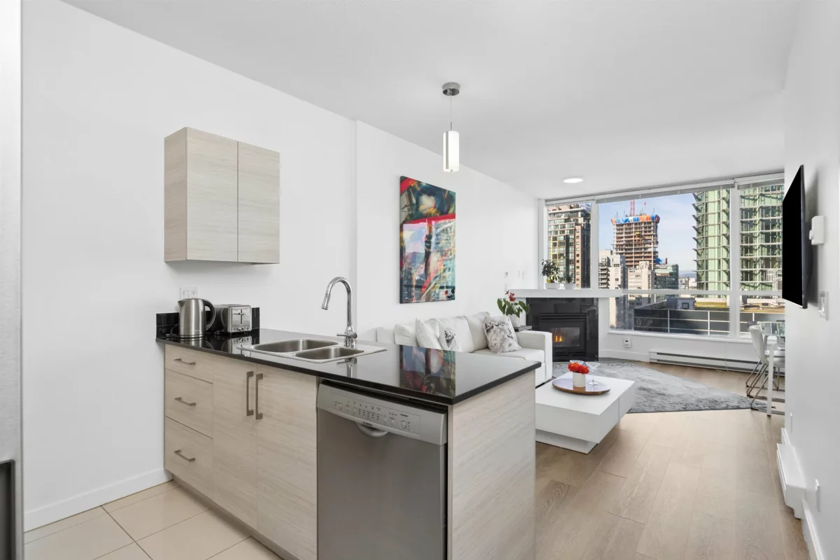 Pantry Photo of 1605 1239 W Georgia Street, Vancouver, BC