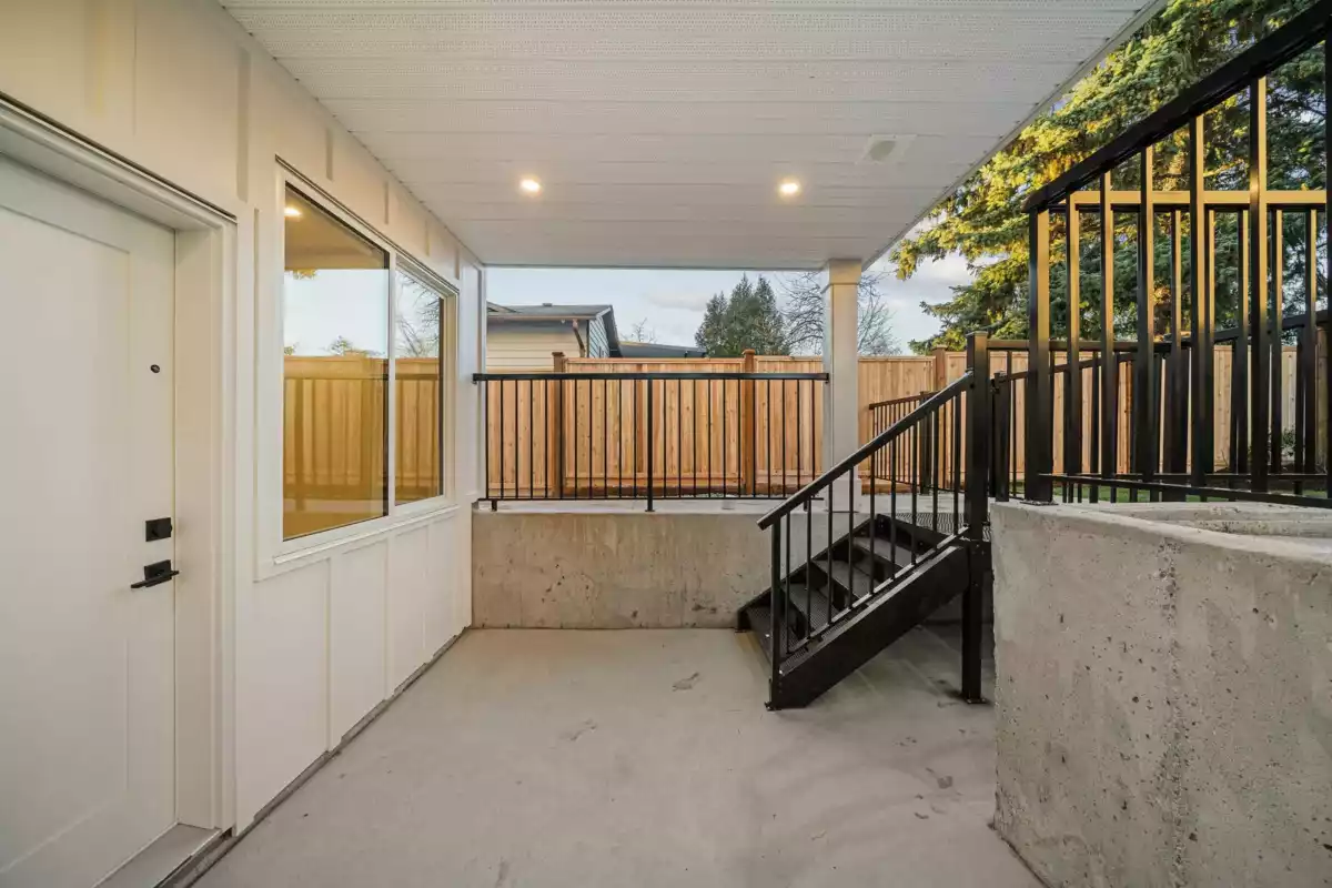 Garden / Landscaping Photo of 102 18171 59 Avenue, Surrey, BC