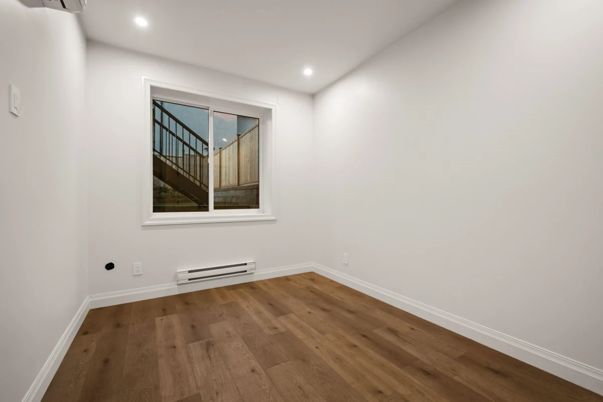 Hallway Photo of 102 18171 59 Avenue, Surrey, BC