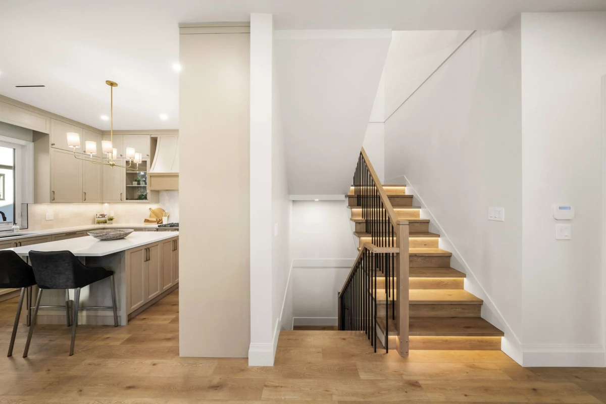 Kitchen Photo of 102 18171 59 Avenue, Surrey, BC