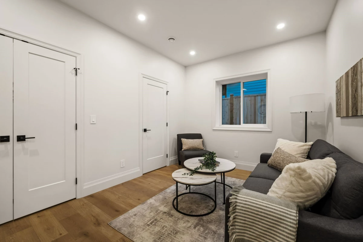 Laundry Room Photo of 102 18171 59 Avenue, Surrey, BC