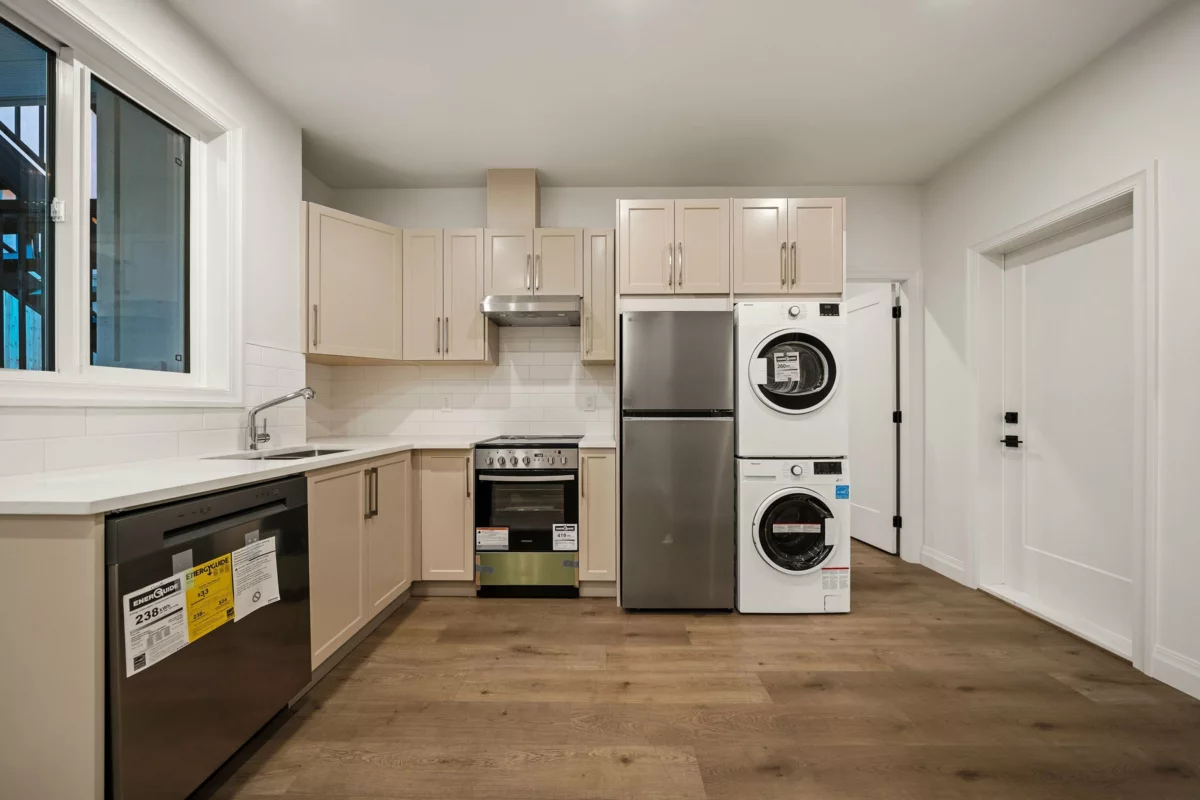 Mudroom Photo of 102 18171 59 Avenue, Surrey, BC