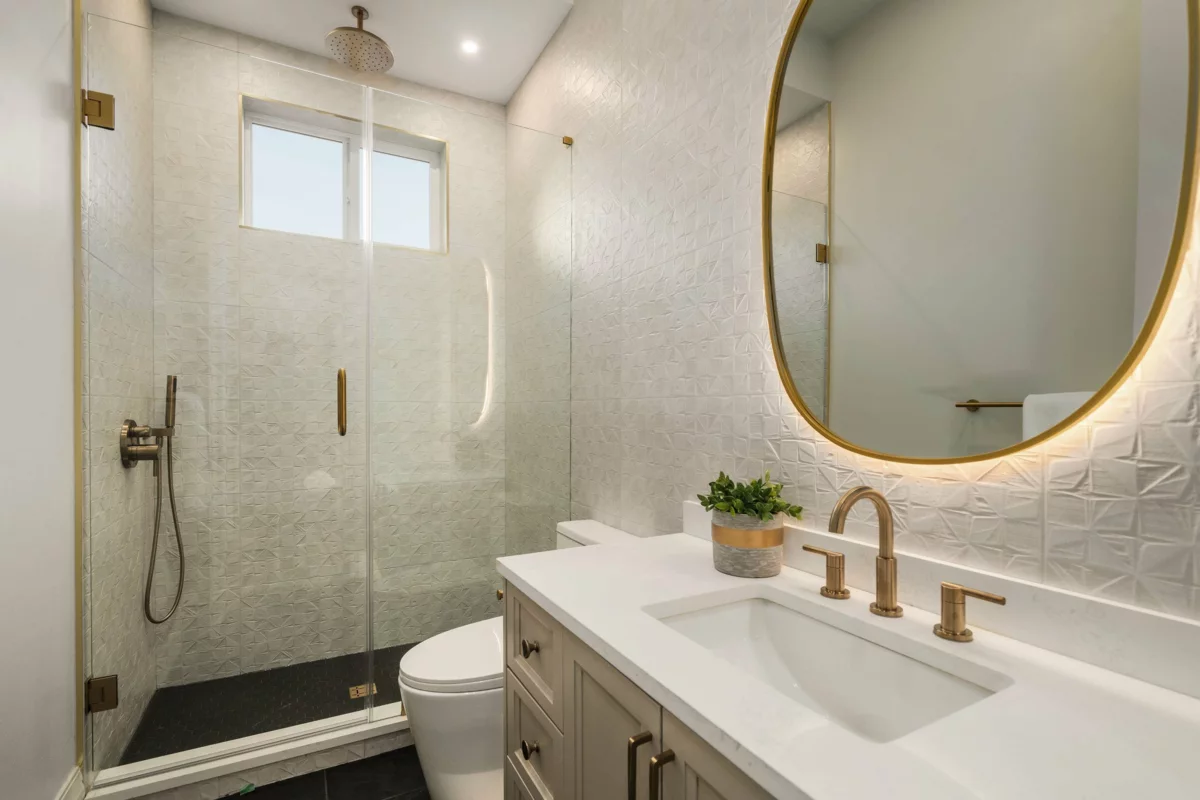 Walk-In Closet Photo of 102 18171 59 Avenue, Surrey, BC