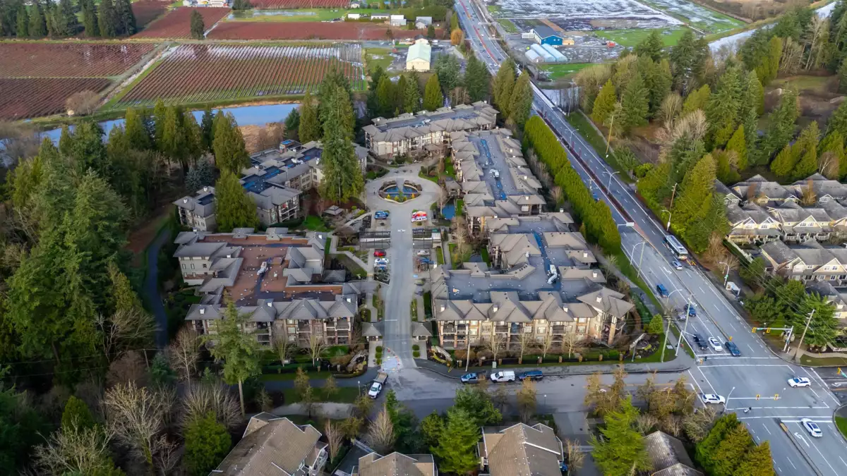 Staircase Photo of 308 15185 36 Avenue, Surrey, BC
