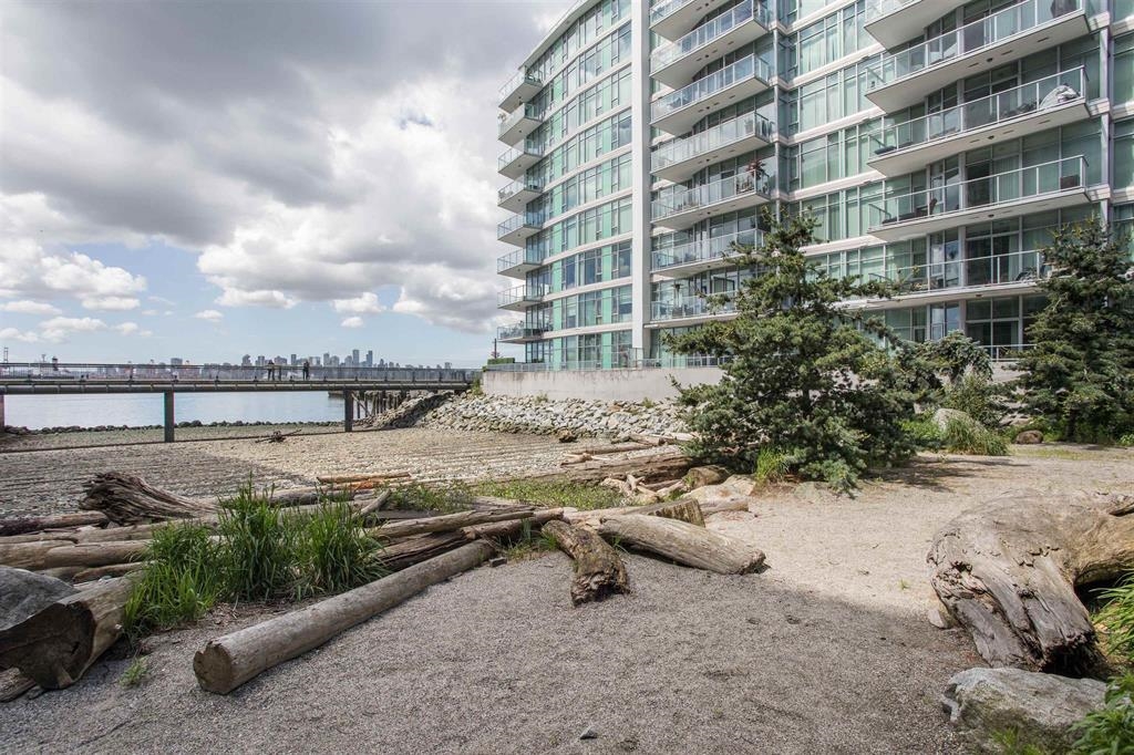 Loft / Bonus Room Photo of 304 175 Victory Ship Way, North Vancouver, BC