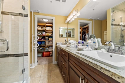 Laundry Room Photo of 114 2860 Trethewey Street, Abbotsford, BC