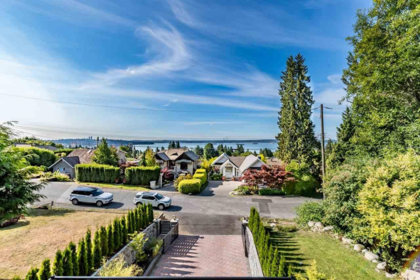 Office / Den Photo of 2479 Ottawa Avenue, West Vancouver, BC