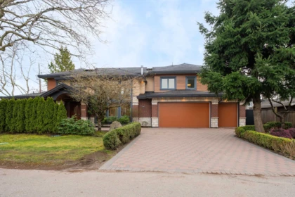 Entry Foyer Photo of 9351 Chapmond Crescent, Richmond, BC