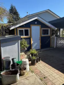 Garden / Landscaping Photo of 5702 Medusa Street, Sechelt, BC