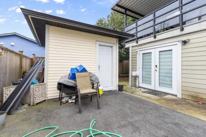 Front Yard Photo of 6860 134 Street, Surrey, BC