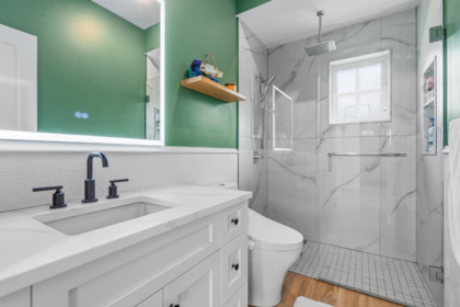 Hallway Photo of 3574 East Boulevard, Vancouver, BC