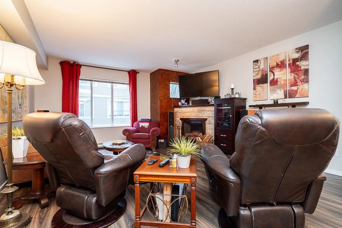 Dining Area Photo of 79 15155 62a Avenue, Surrey, BC