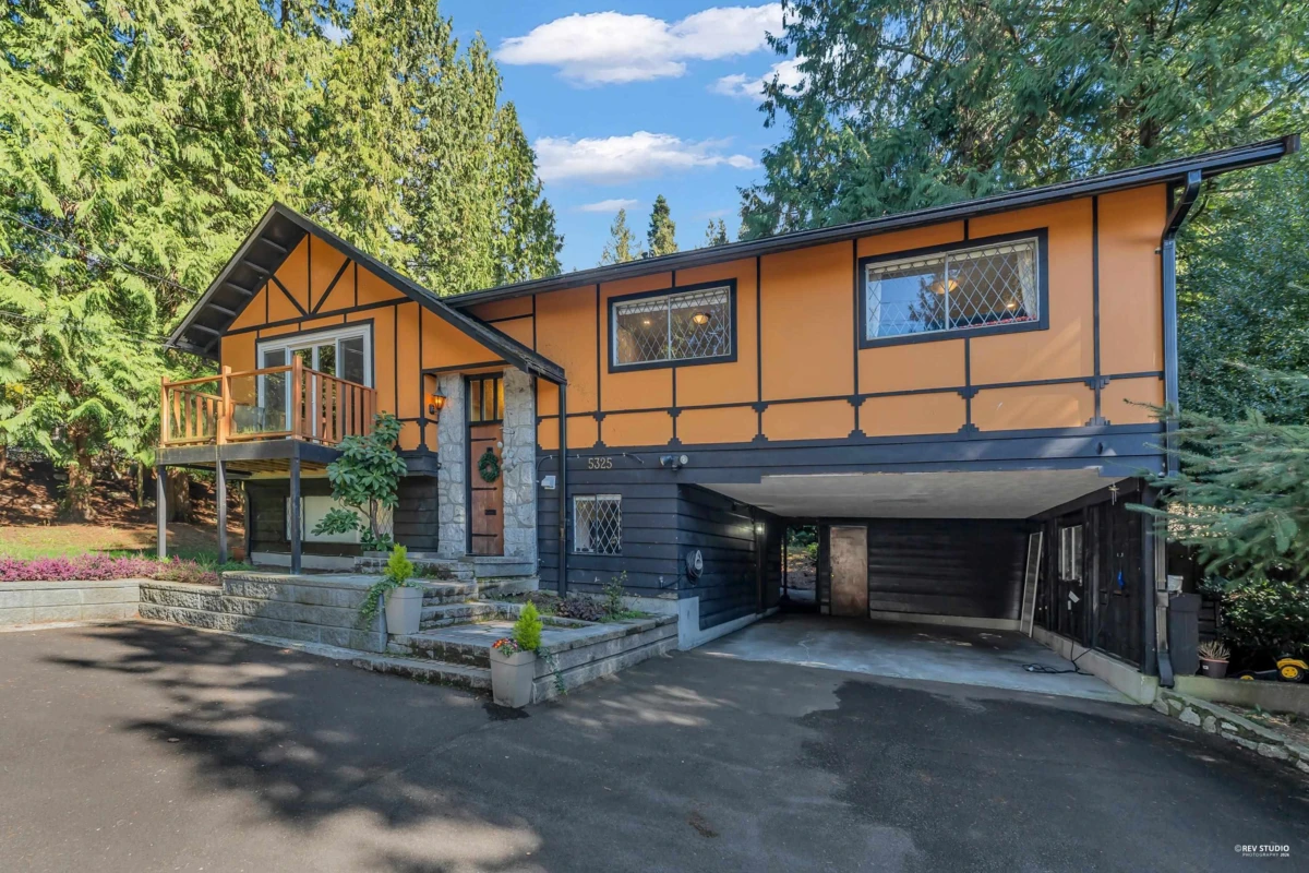 Exterior Rear Photo of 5325 Marine Drive, West Vancouver, BC