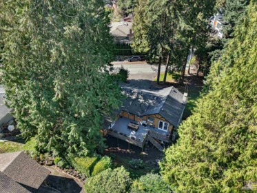 Front Yard Photo of 5325 Marine Drive, West Vancouver, BC