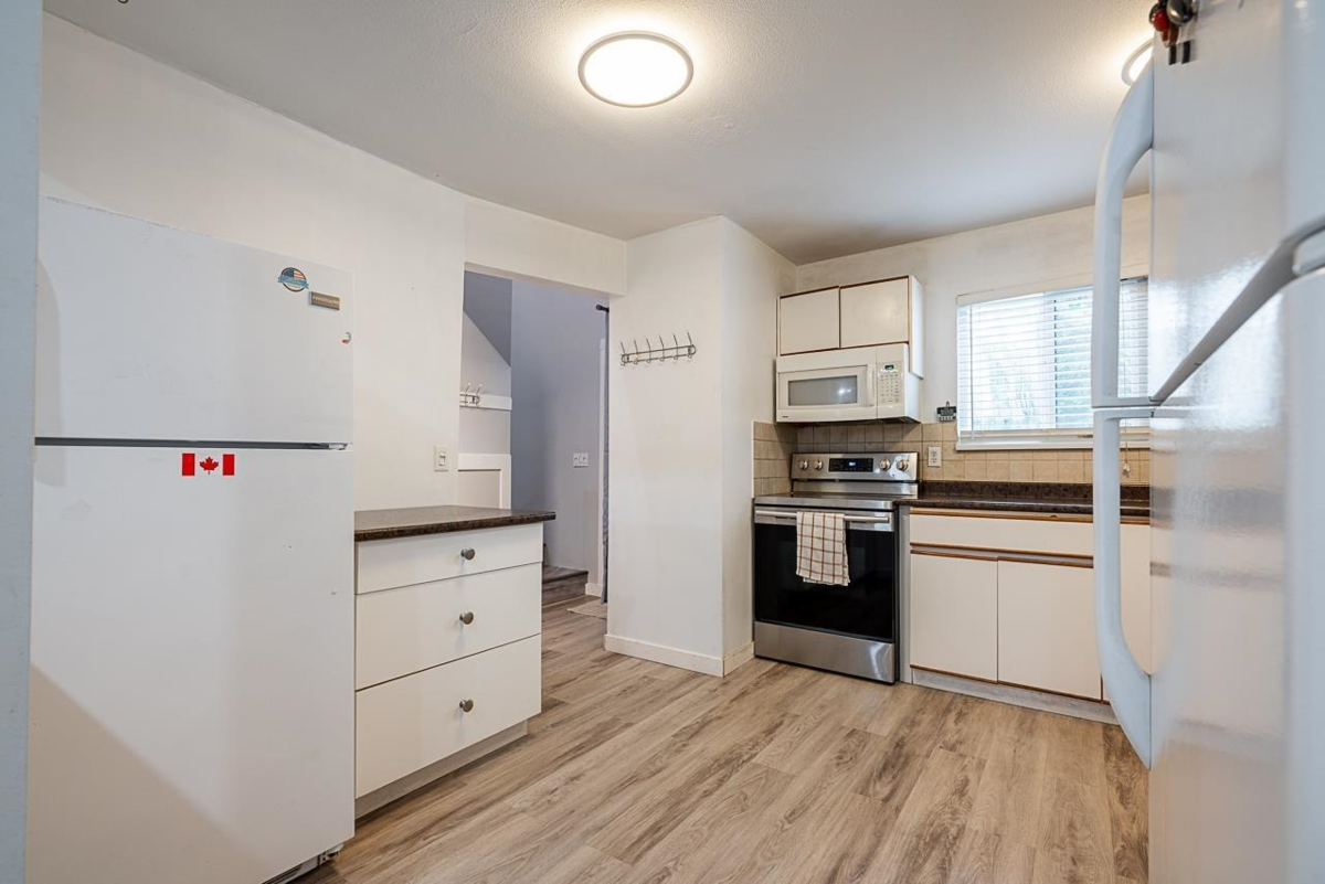 Dining Area Photo of 208 13632 67 Avenue, Surrey, BC