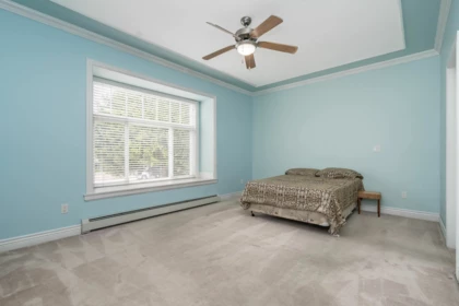 Hallway Photo of 15688 88 Avenue, Surrey, BC