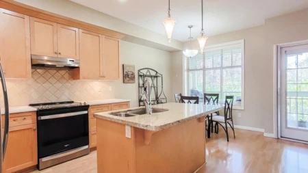 Breakfast Nook Photo of 13 2133 151a Street, Surrey, BC