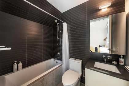 Primary Bathroom Photo of 2216 Willow Street, Vancouver, BC