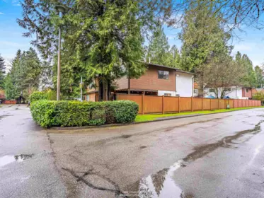 Hallway Photo of 47 2719 St. Michael Street, Port Coquitlam, BC