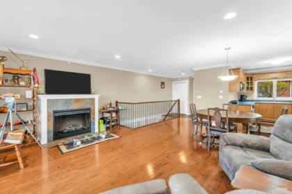 Pantry Photo of 4 14921 Thrift Avenue, White Rock, BC
