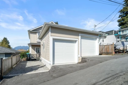 1548 E 41st Avenue, Vancouver, BC, Vancouver — Half Duplex for sale