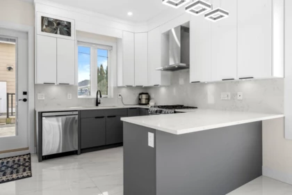 Laundry Room Photo of 1548 E 41st Avenue, Vancouver, BC