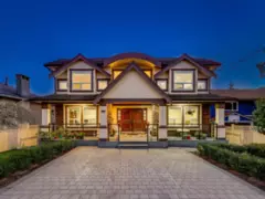 15354 Royal Avenue, White Rock, BC