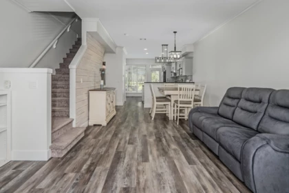 Kitchen Island Photo of 43 11282 Cottonwood Drive, Maple Ridge, BC