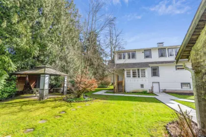 25117 Dewdney Trunk Road, Maple Ridge, BC, Maple Ridge — Single Family Residence for sale