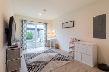 Basement Recreation Room Photo of 34324 Mendham Street, Abbotsford, BC