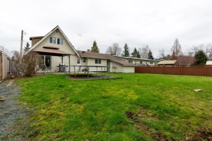 Swimming Pool Photo of 34324 Mendham Street, Abbotsford, BC