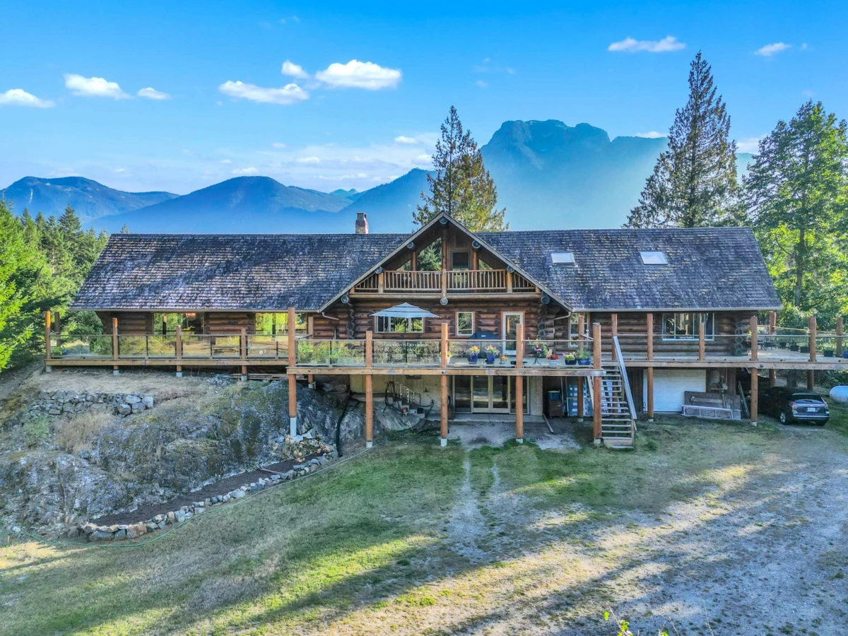 Exterior Rear Photo of 21800 Union Bar Road, Hope, BC