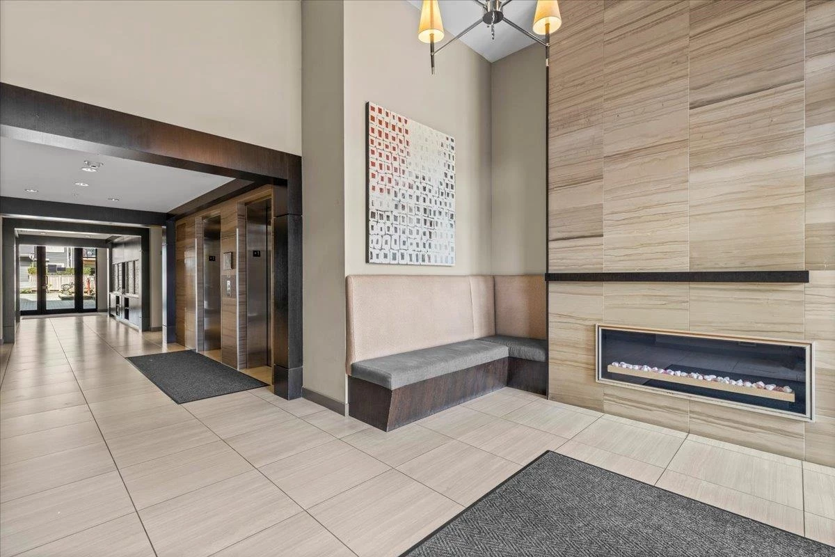Family Room Photo of 304 21009 56 Avenue, Langley, BC