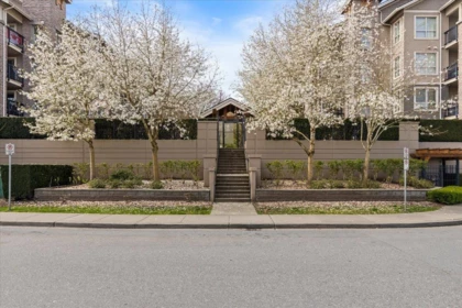 Outdoor Kitchen Photo of 304 21009 56 Avenue, Langley, BC