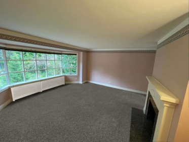 Walk-In Closet Photo of 5692 Marine Drive, West Vancouver, BC