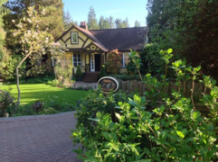 5692 Marine Drive, West Vancouver, BC