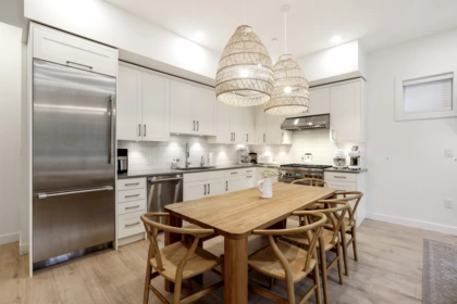 Kitchen Photo of 1 3640 W 2nd Avenue, Vancouver, BC