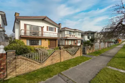 2225 E 35th Avenue, Vancouver, BC, Vancouver — Single Family Residence for sale
