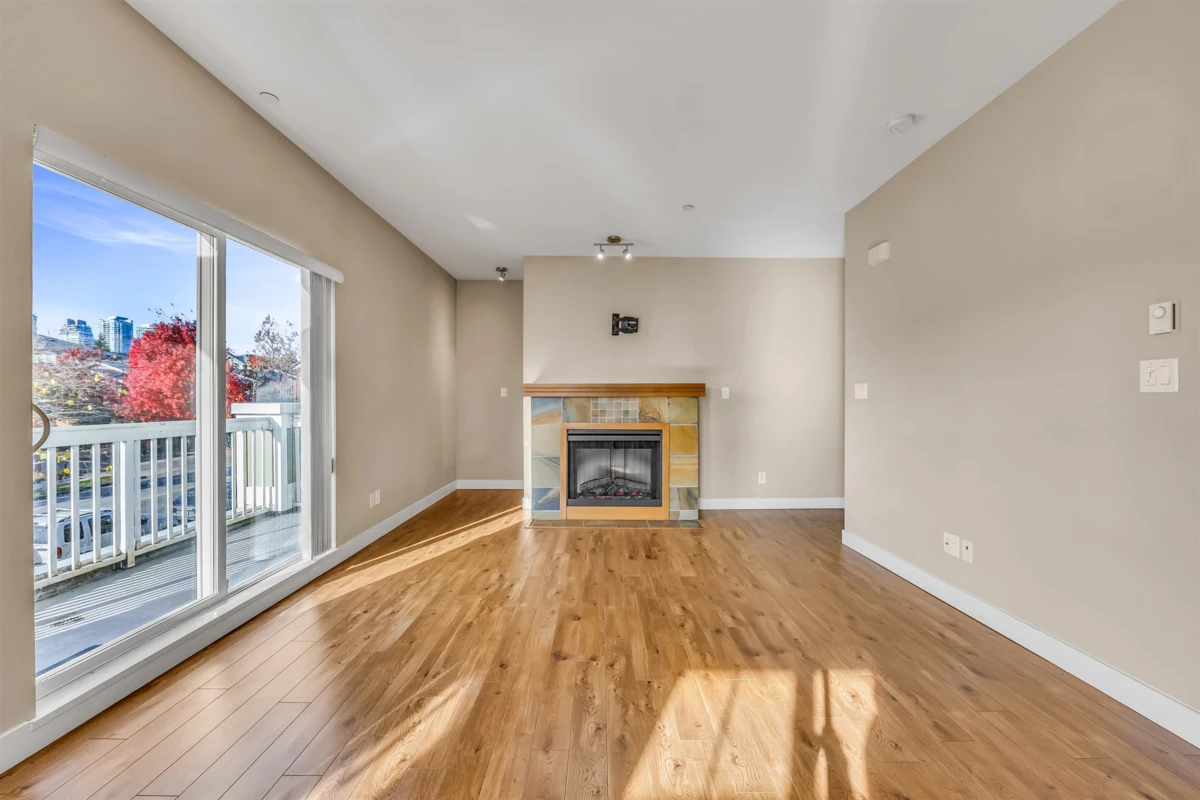 Living Room Photo of 157 7388 Macpherson Avenue, Burnaby, BC