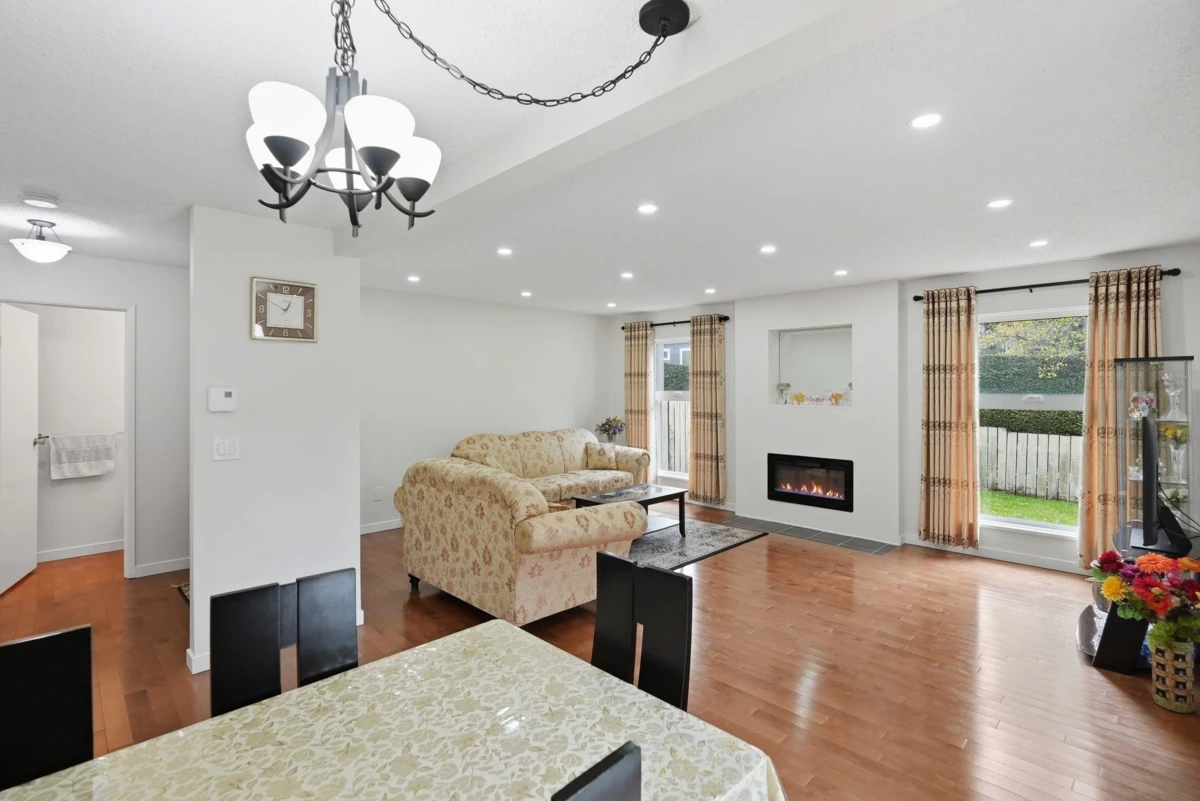 Living Room Photo of 7506 Westbank Place, Vancouver, BC