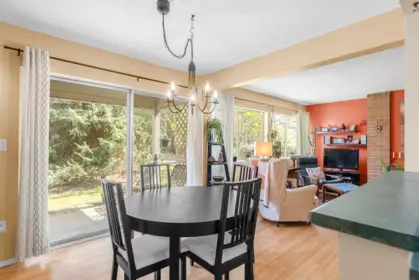 Breakfast Nook Photo of 844 Westview Drive, North Vancouver, BC