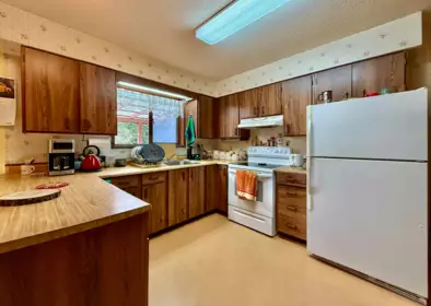 Primary Bedroom Photo of 299 King Road, Gibsons, BC