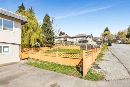 Kitchen Island Photo of 32891 Bakerview Avenue, Mission, BC