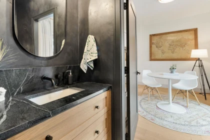 Laundry Room Photo of 33496 Ihles Avenue, Mission, BC