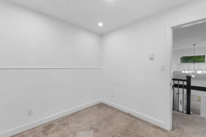Laundry Room Photo of 6138 134a Street, Surrey, BC