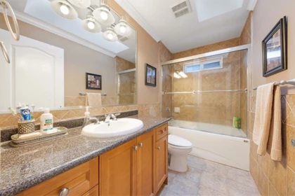 Swimming Pool Photo of 17015 86a Avenue, Surrey, BC