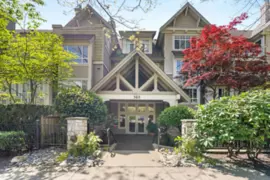 105 365 E 1st Street, North Vancouver, BC